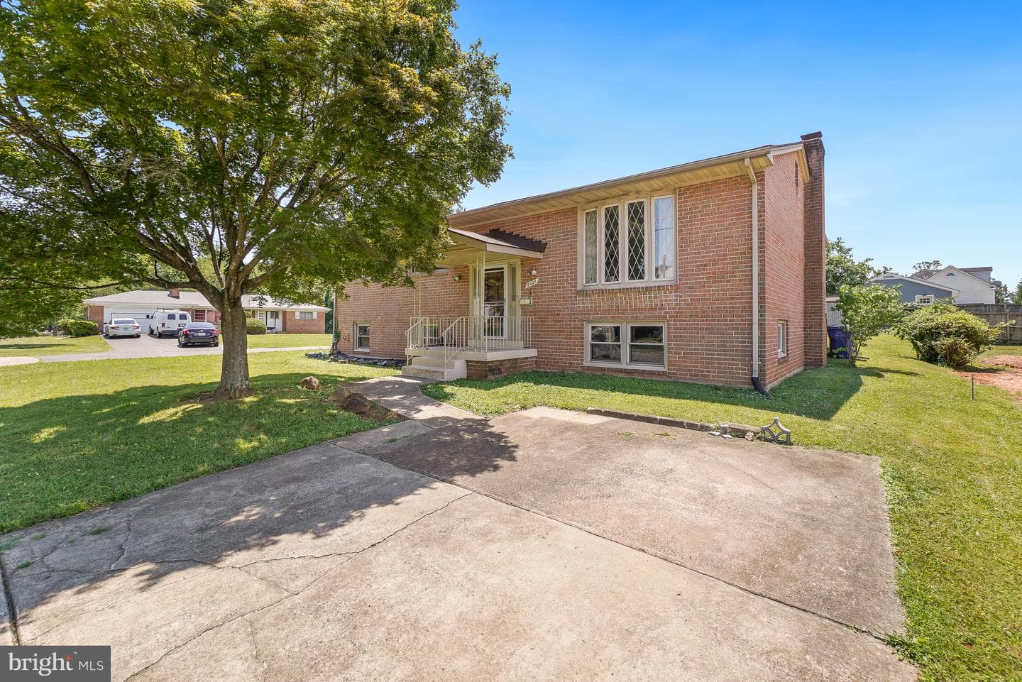6629 Harriett Street, Falls Church