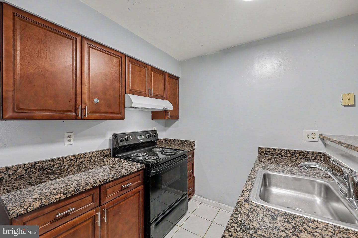5386 Bedford Terrace #b photo 11