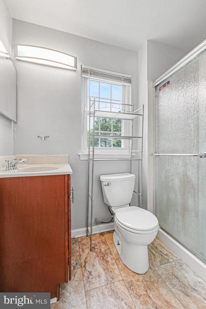5386 Bedford Terrace #b photo 18