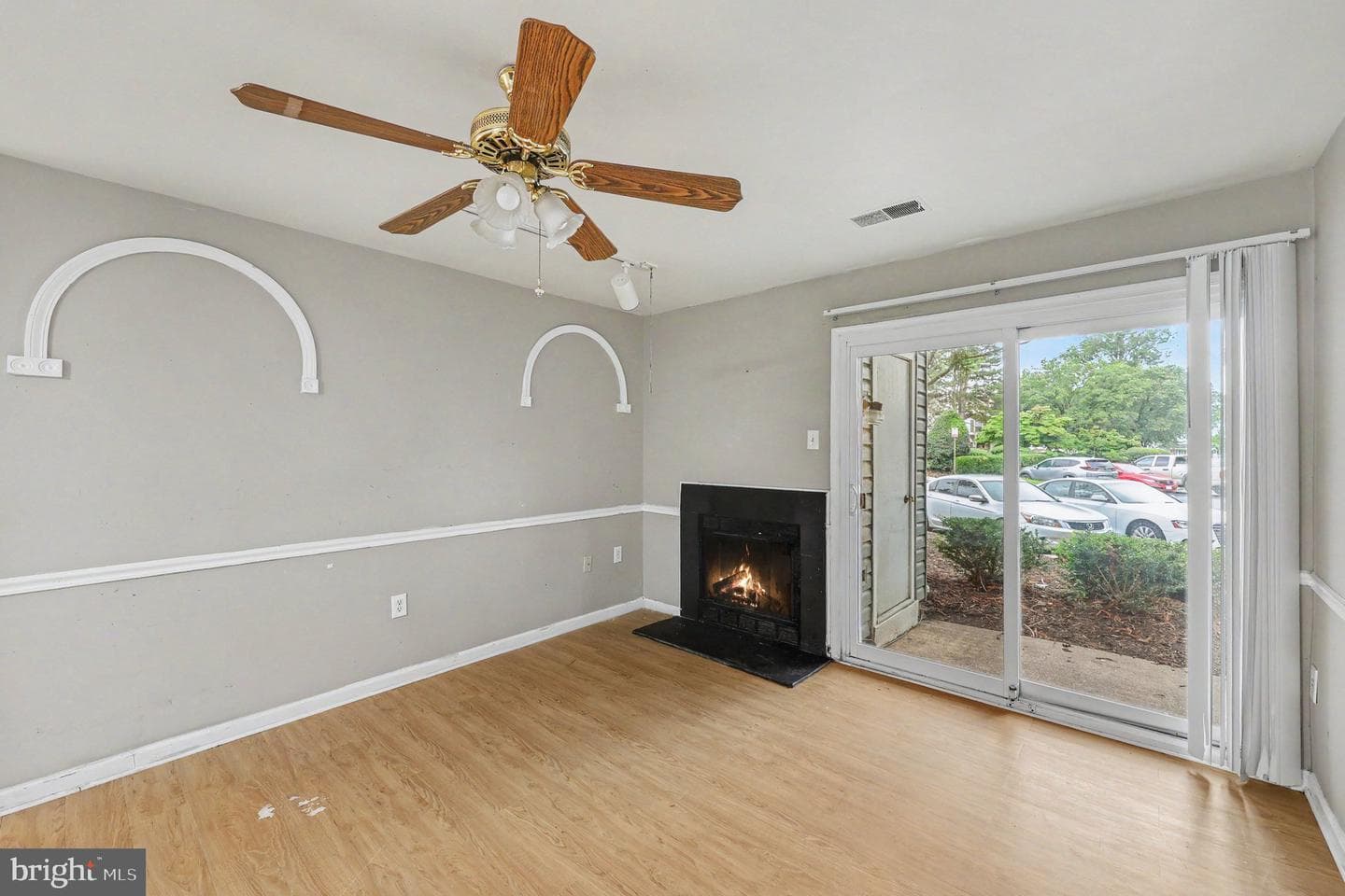 5386 Bedford Terrace #b photo 4