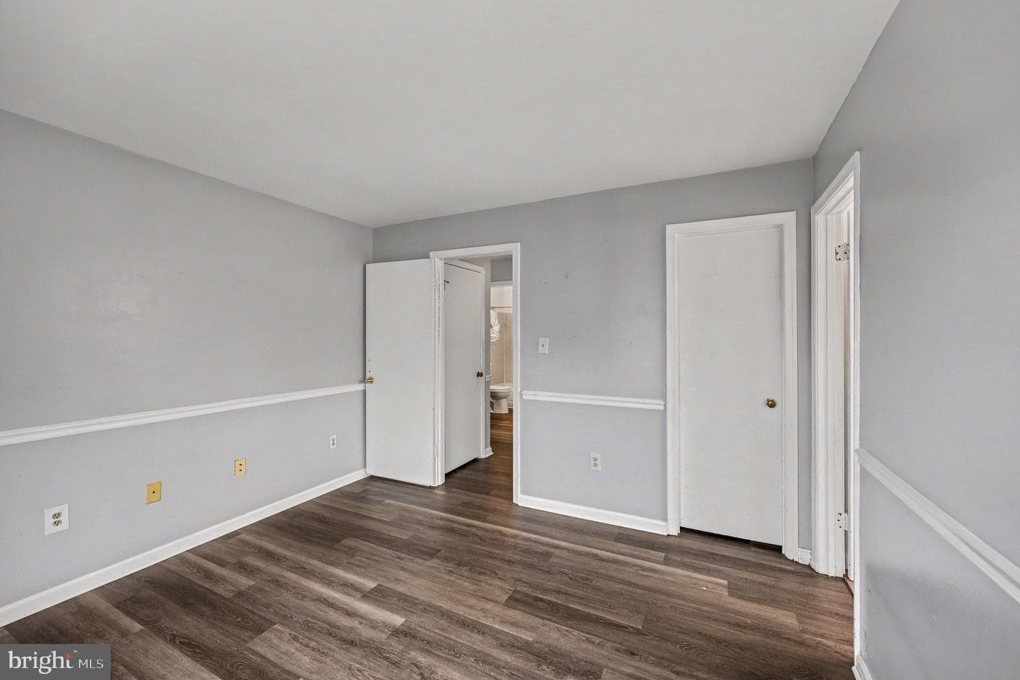 8619 Beekman Place #19d photo 19