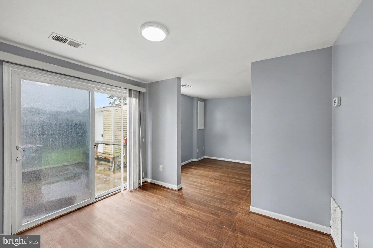 8309 Pondside Terrace photo 12