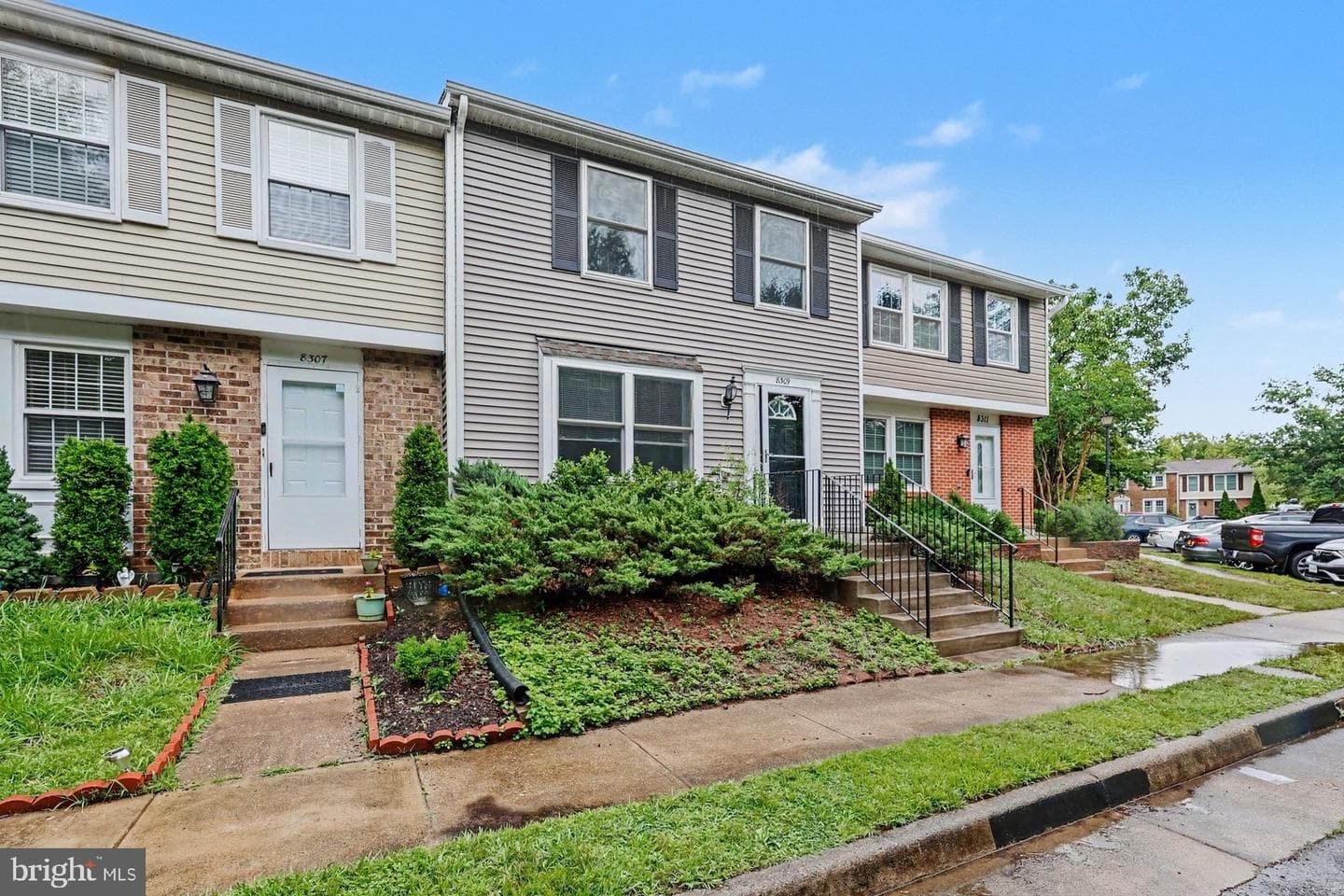 8309 Pondside Terrace photo 3