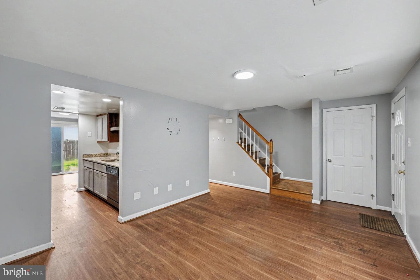 8309 Pondside Terrace photo 5
