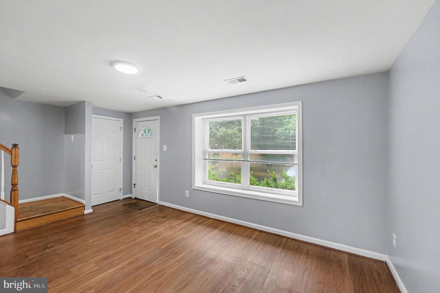 8309 Pondside Terrace photo 6