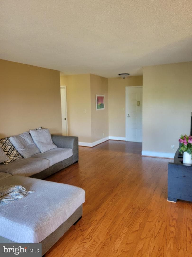 8370 Greensboro Drive #908 photo 3