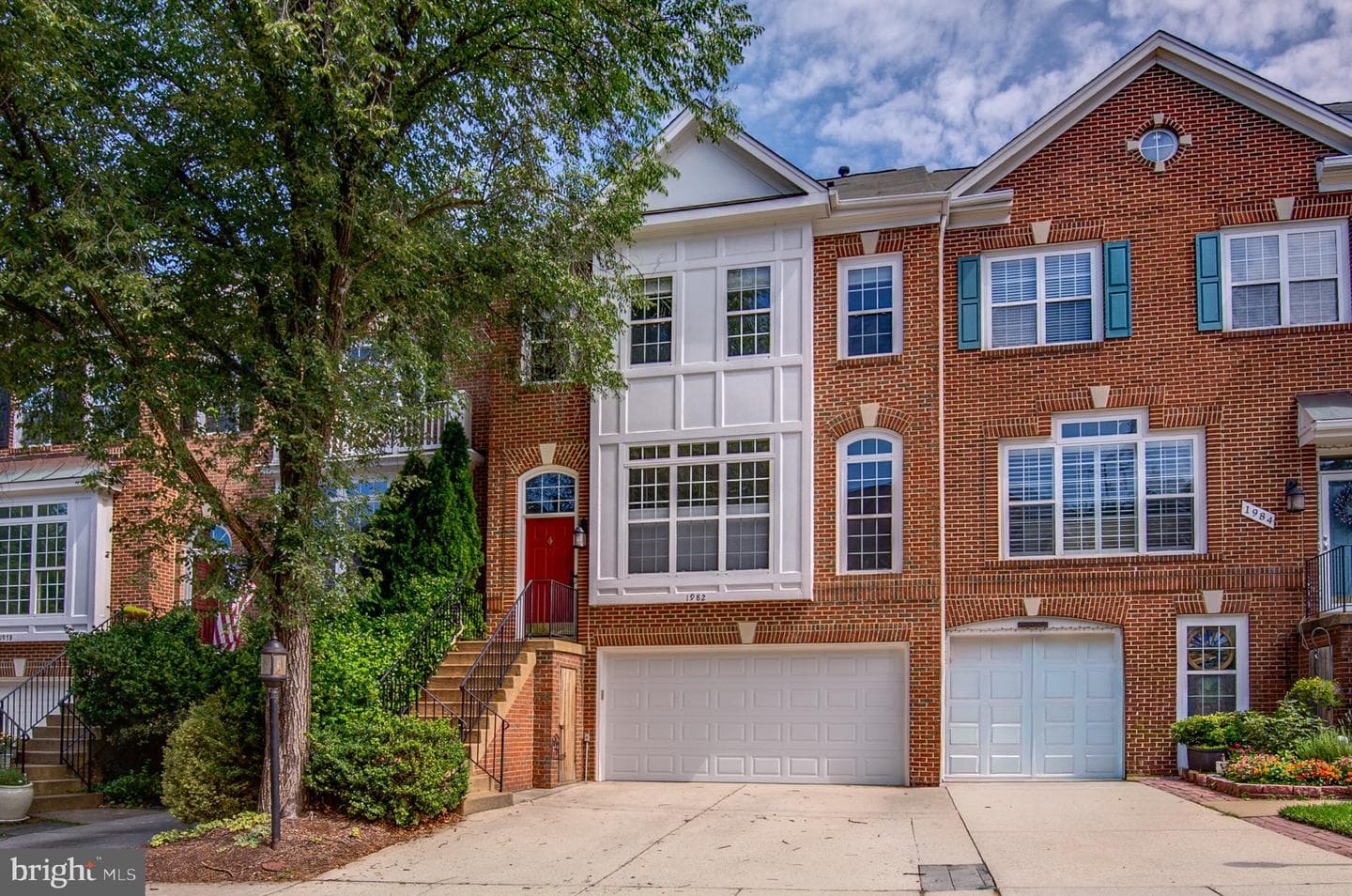 1982 Logan Manor Drive, Reston