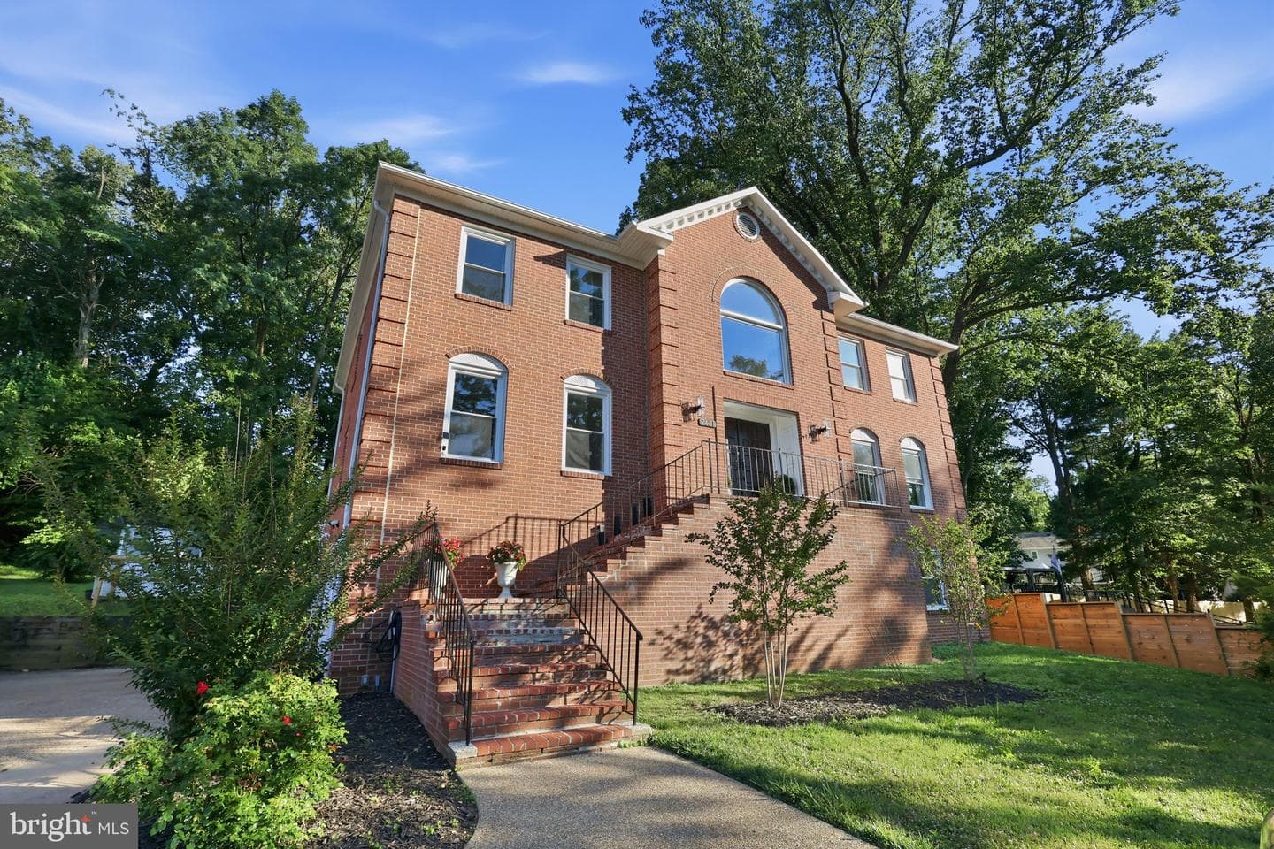 7421 Shreve Road, Falls Church
