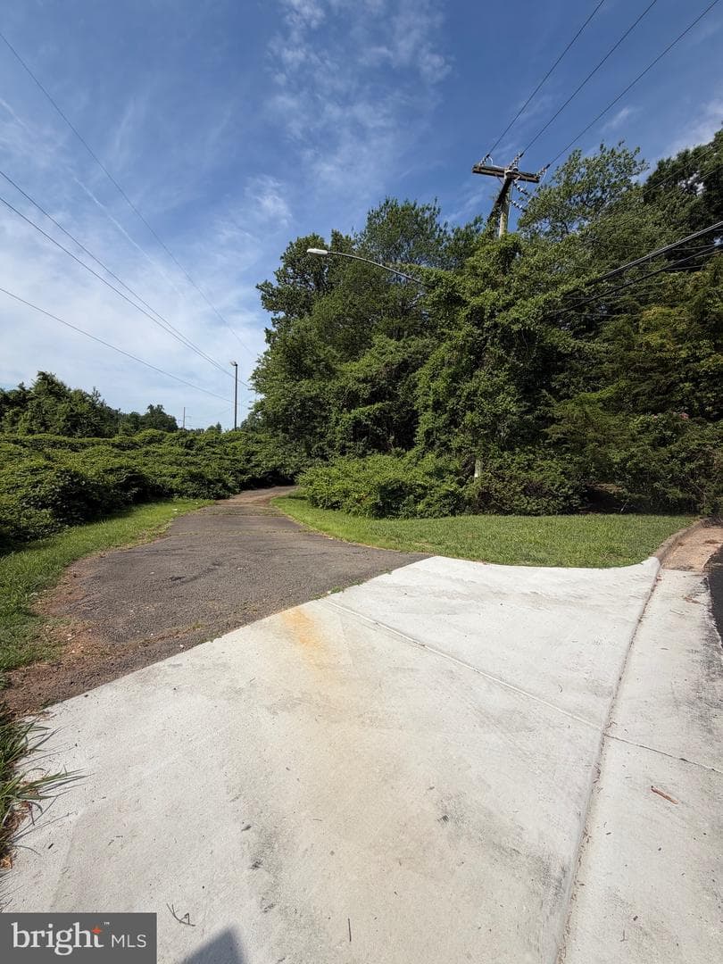 7314 Idylwood Road photo 4