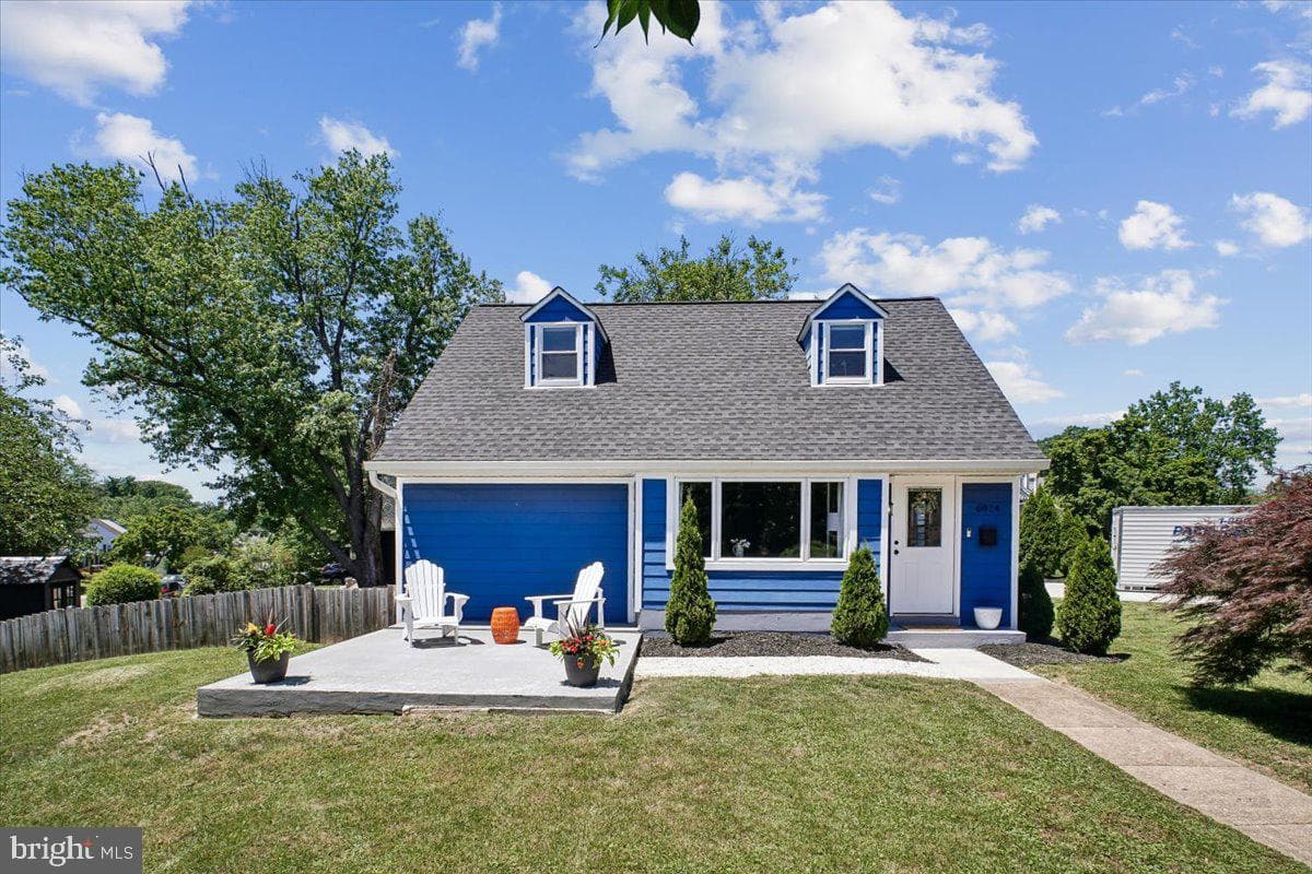 6924 Duke Drive, Alexandria