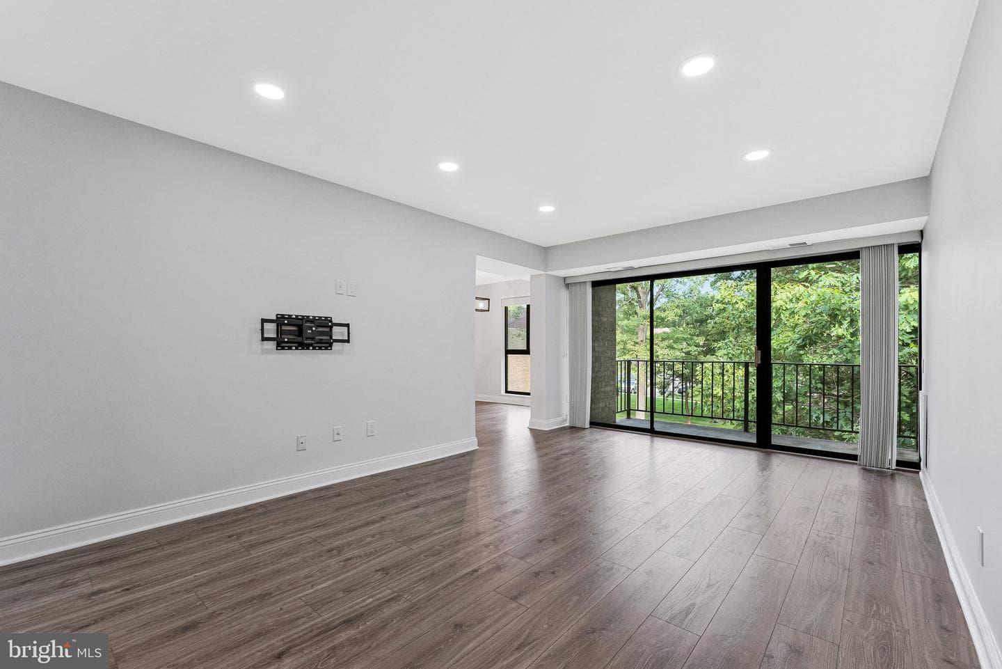 2012 Colts Neck Rd # 21A photo 5