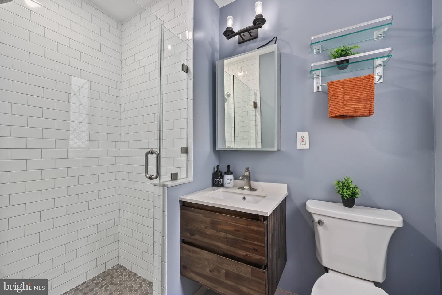 6308 Columbia Pike photo 21