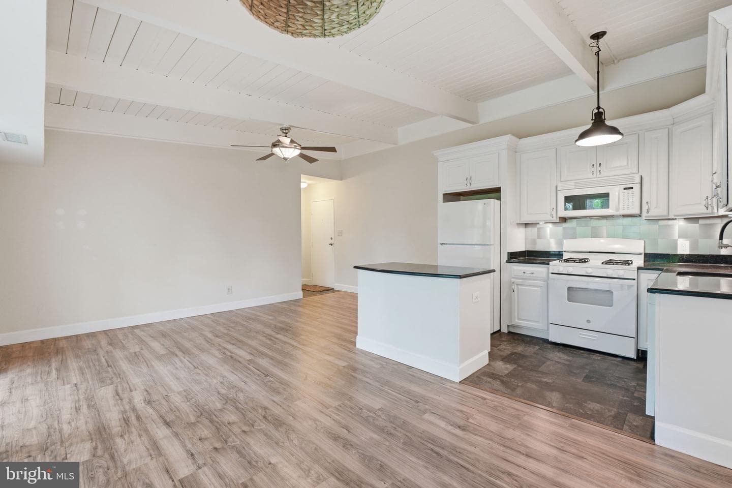 7740 Donnybrook Ct # 202 photo 9