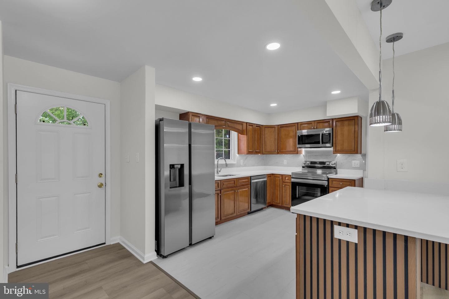 5907 Camberly Avenue photo 11