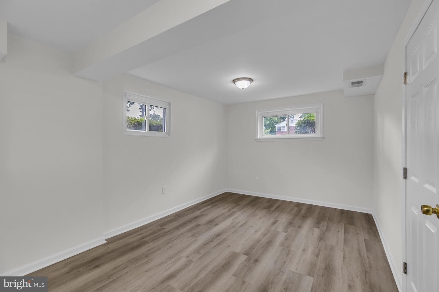 5907 Camberly Avenue photo 25