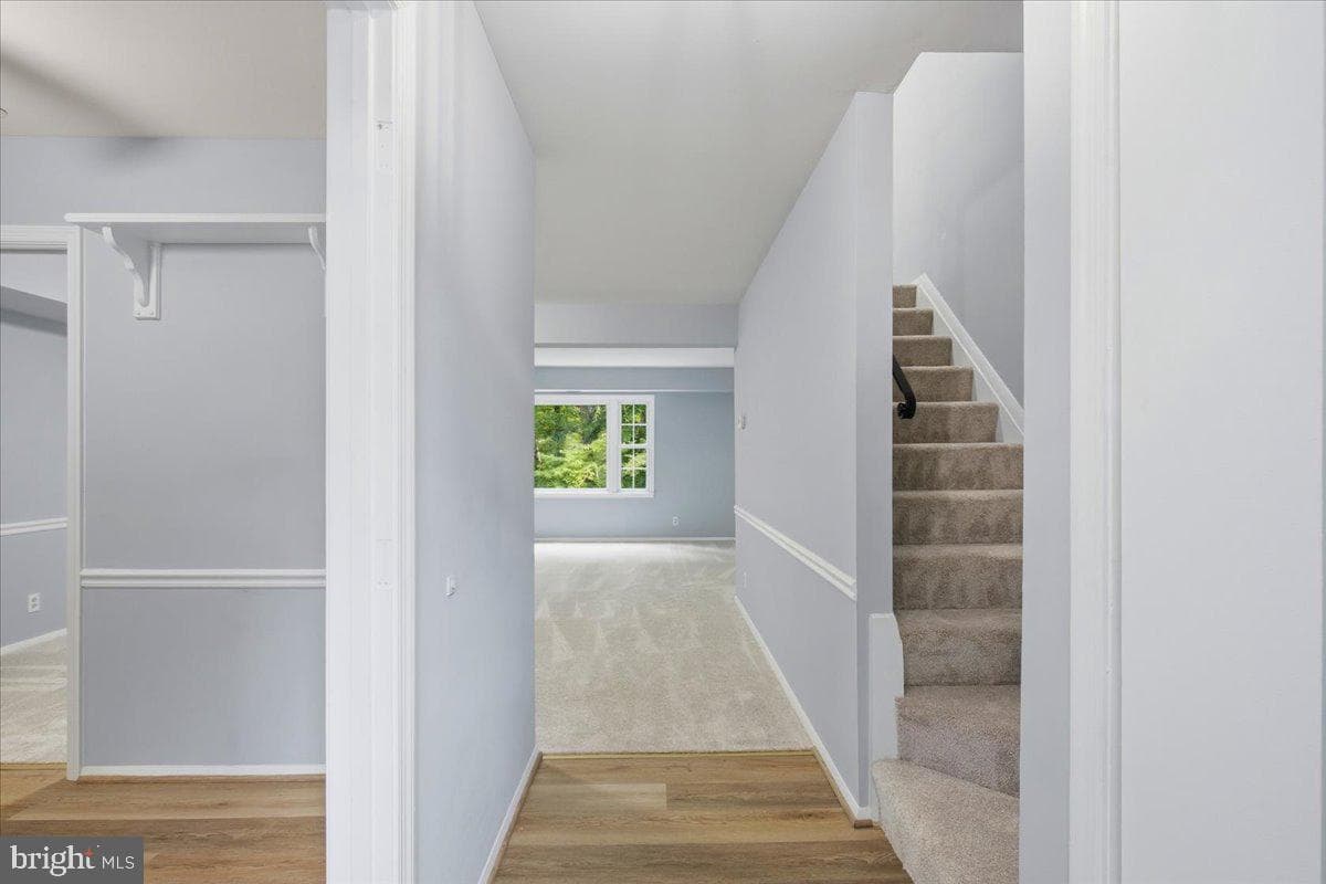 7674 Tiverton Drive photo 4