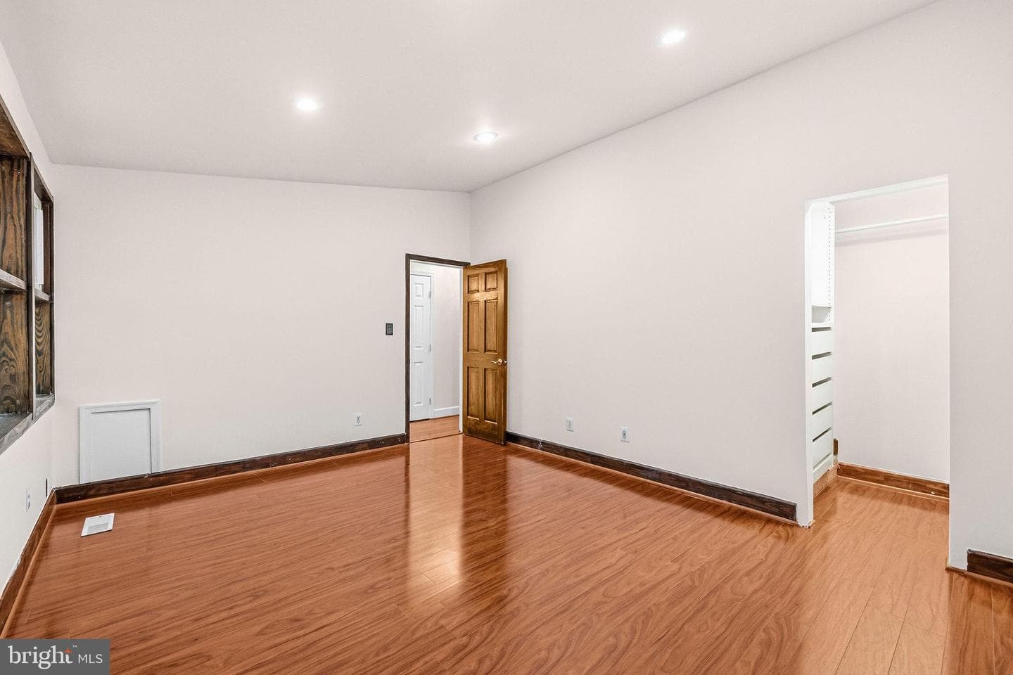 4471 Forest Glen Court photo 23