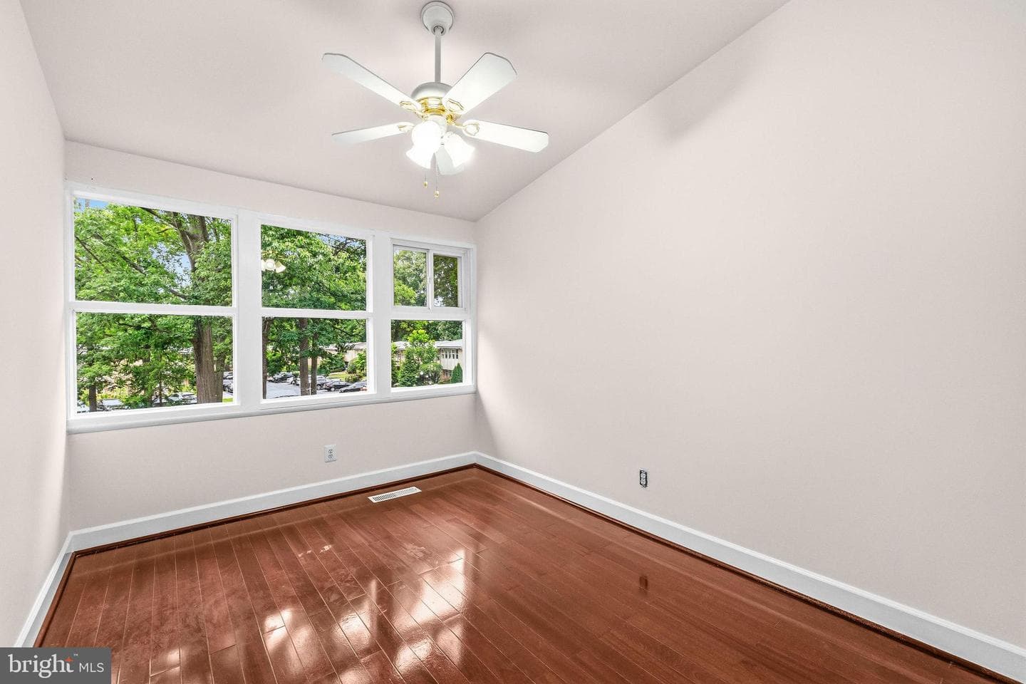 4471 Forest Glen Court photo 25