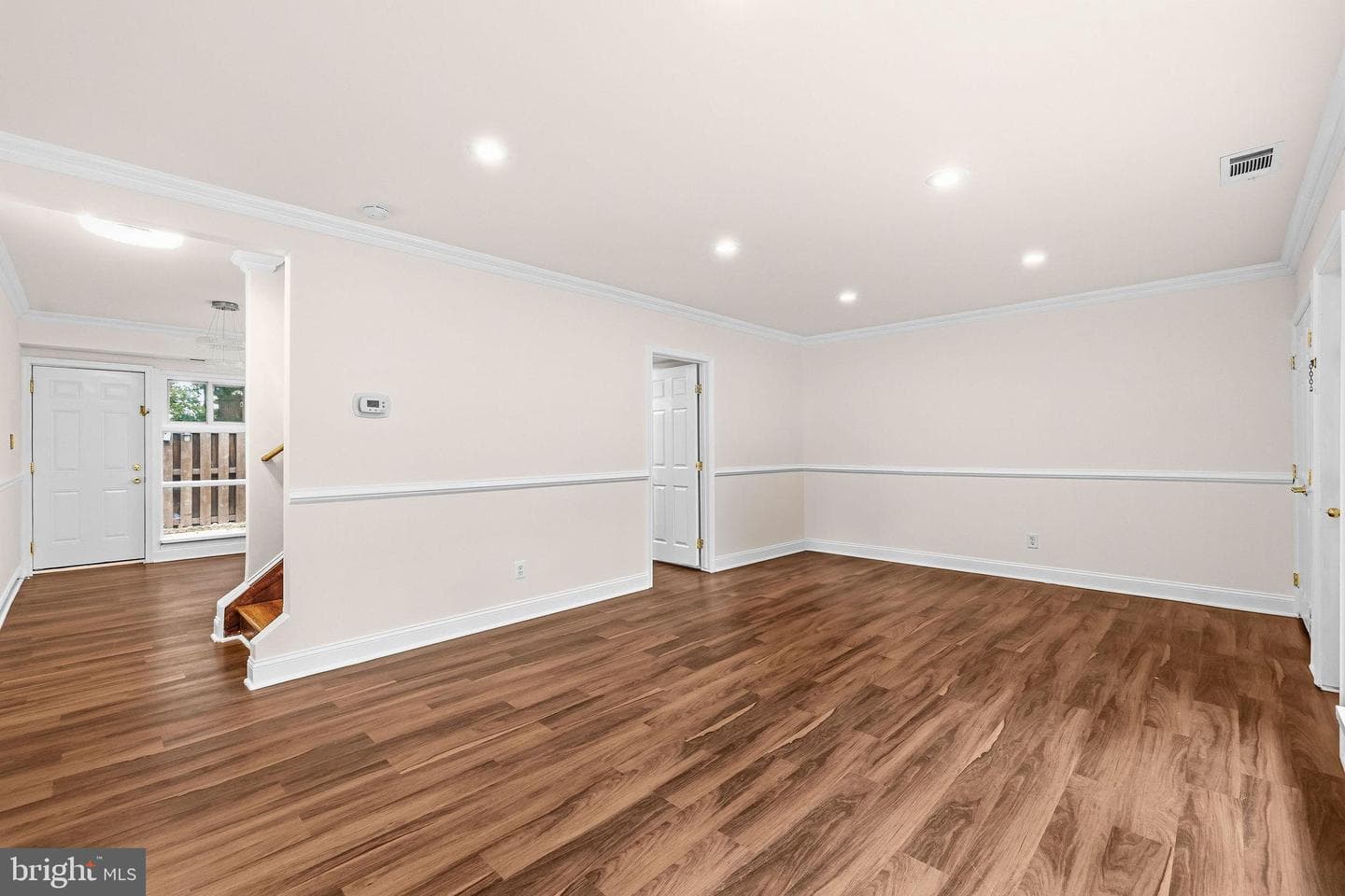 4471 Forest Glen Court photo 5
