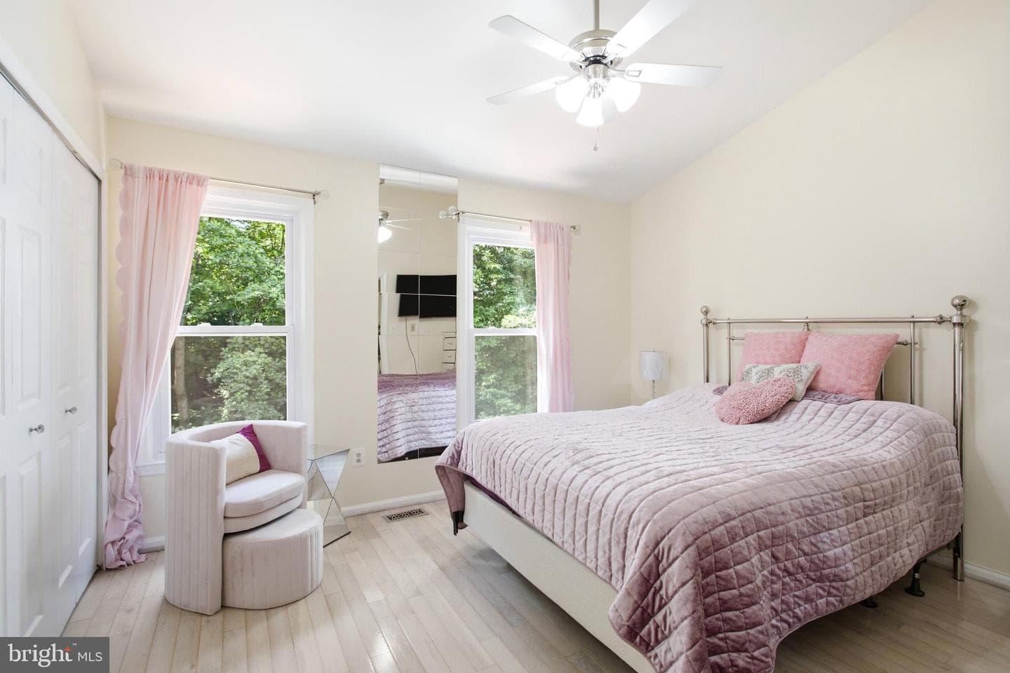 8434 Springfield Oaks Drive photo 21