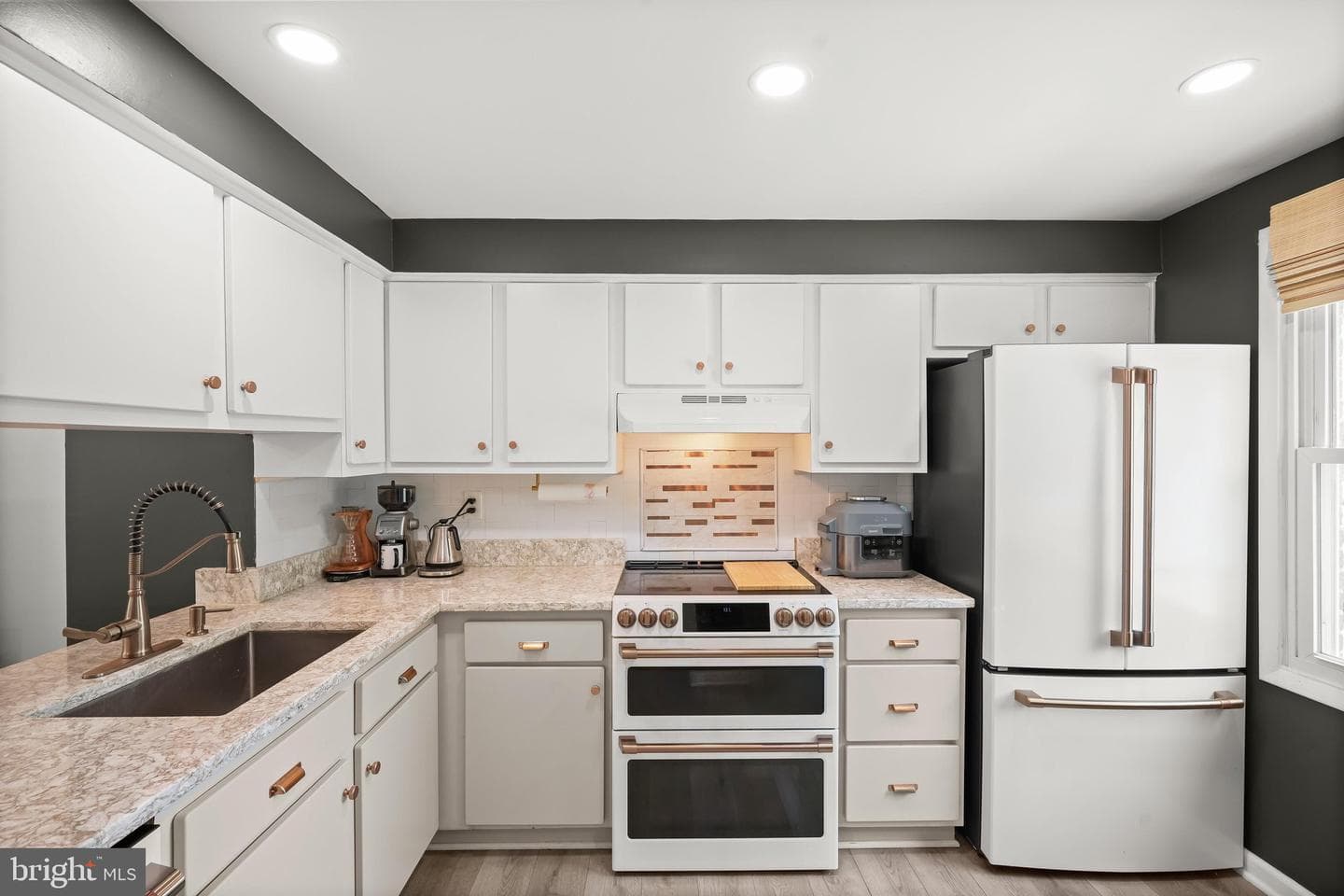8234 Crestmont Circle photo 4