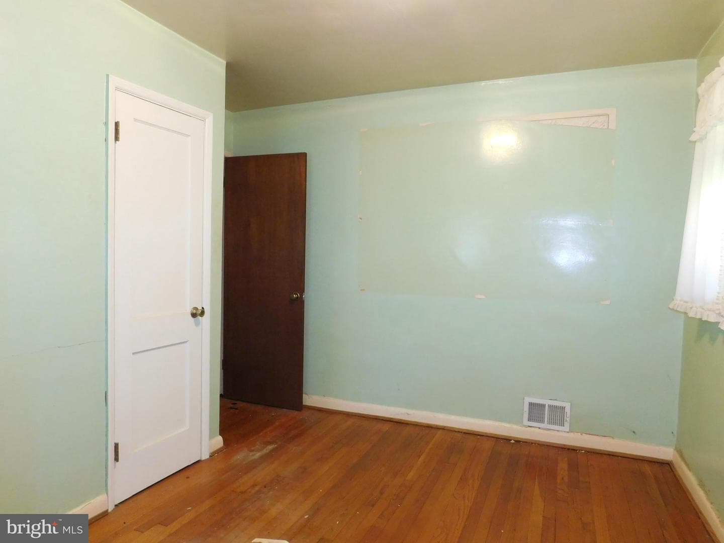 3338 Slade Court photo 13