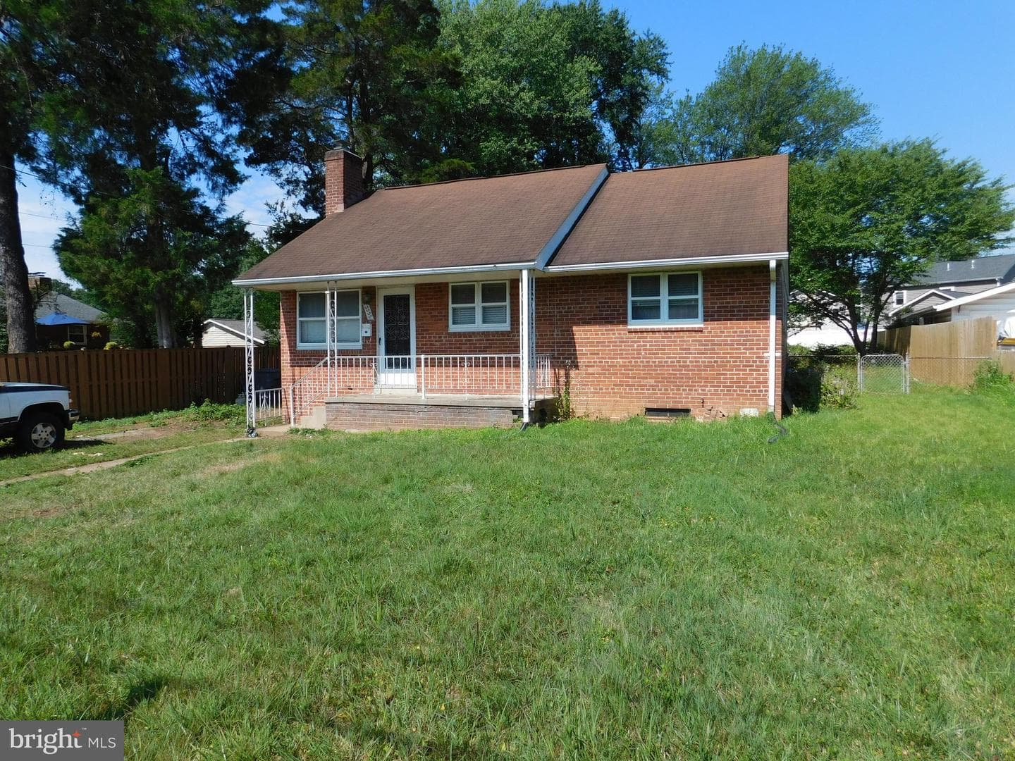 3338 Slade Court photo 2