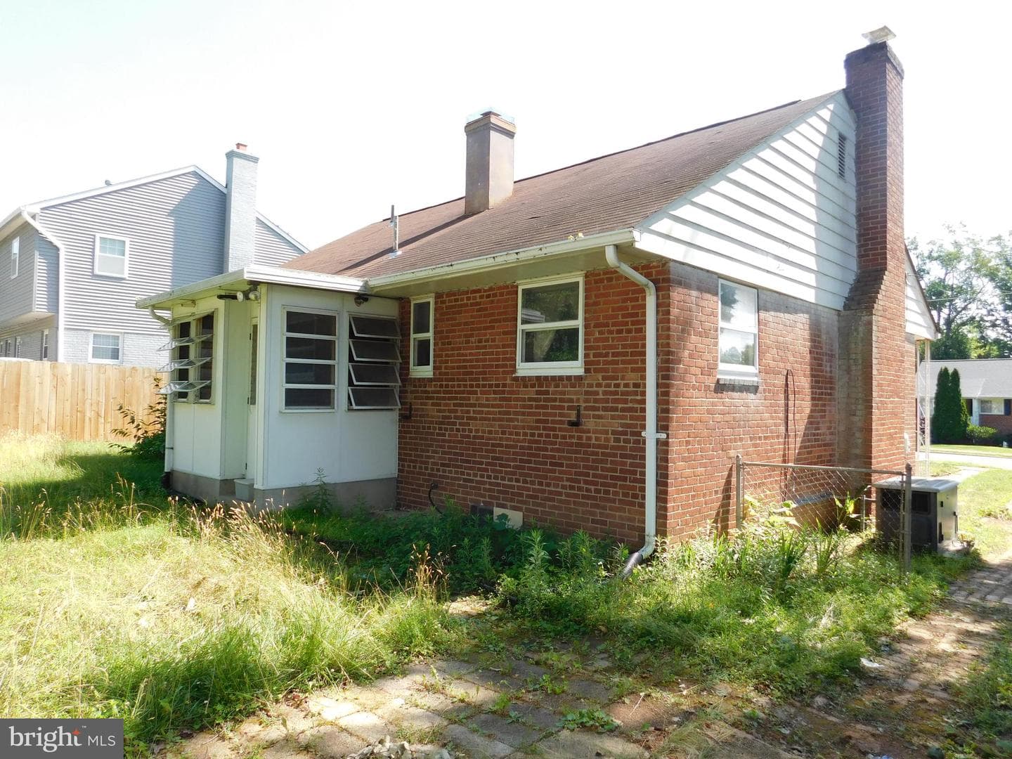 3338 Slade Court photo 23