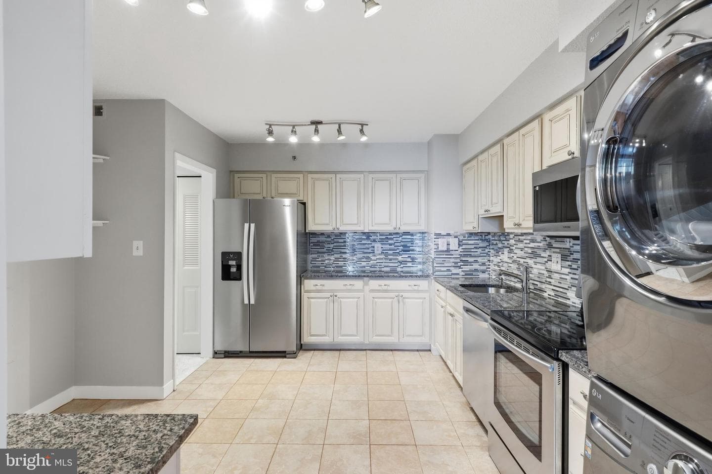 3709 S George Mason Drive #1305 E photo 15