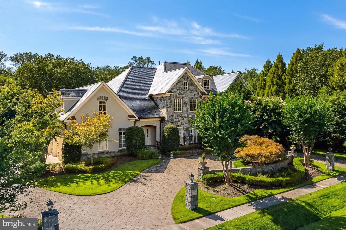 8305 Fox Haven Drive, Mclean