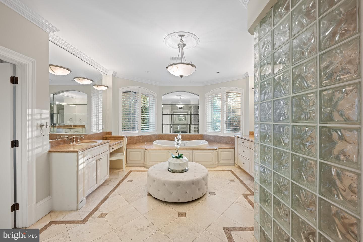 8305 Fox Haven Drive photo 35