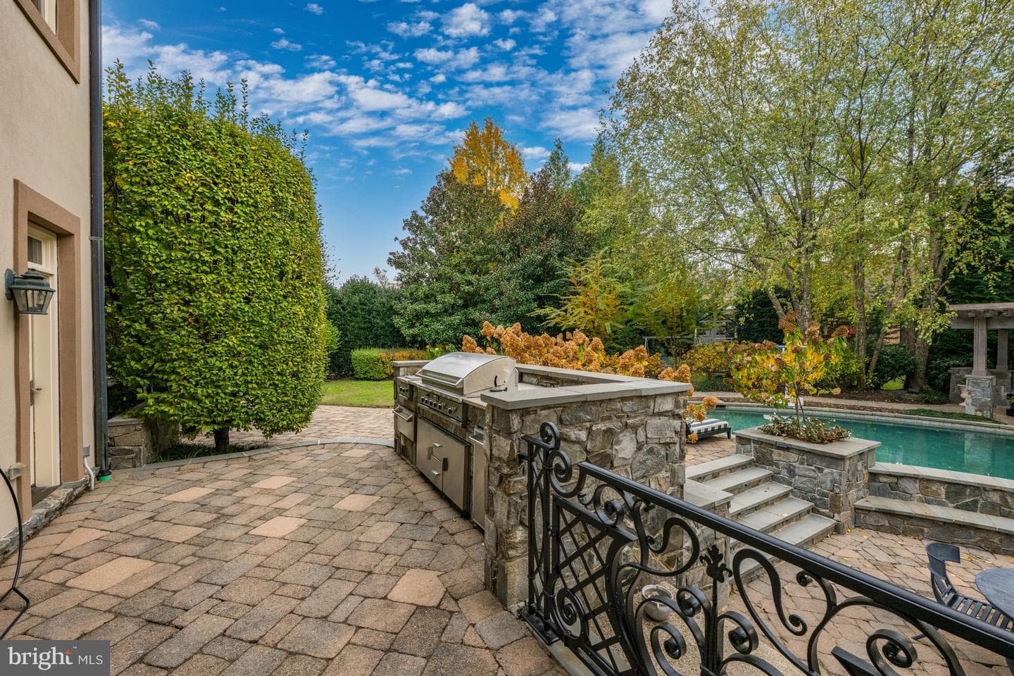 8305 Fox Haven Drive photo 8