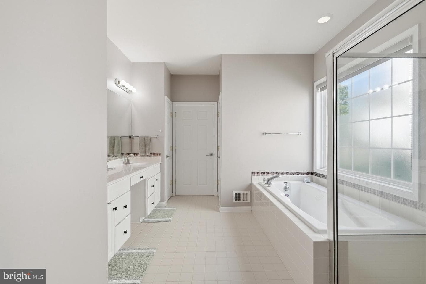 13507 Jeb Stuart Square photo 39
