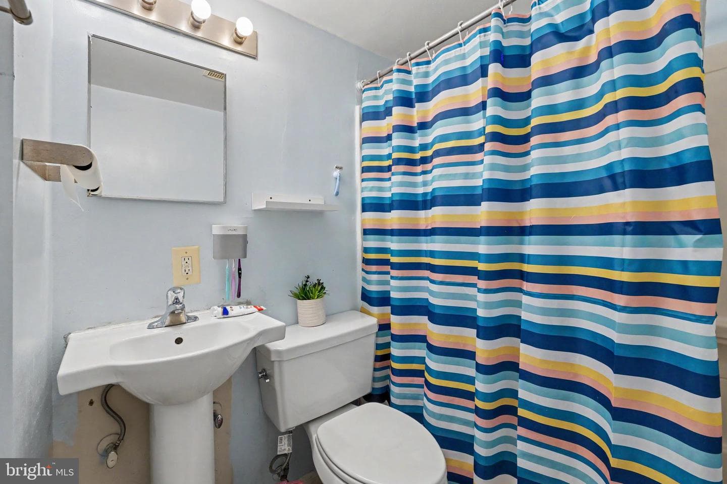8608 Woodlawn Court photo 22