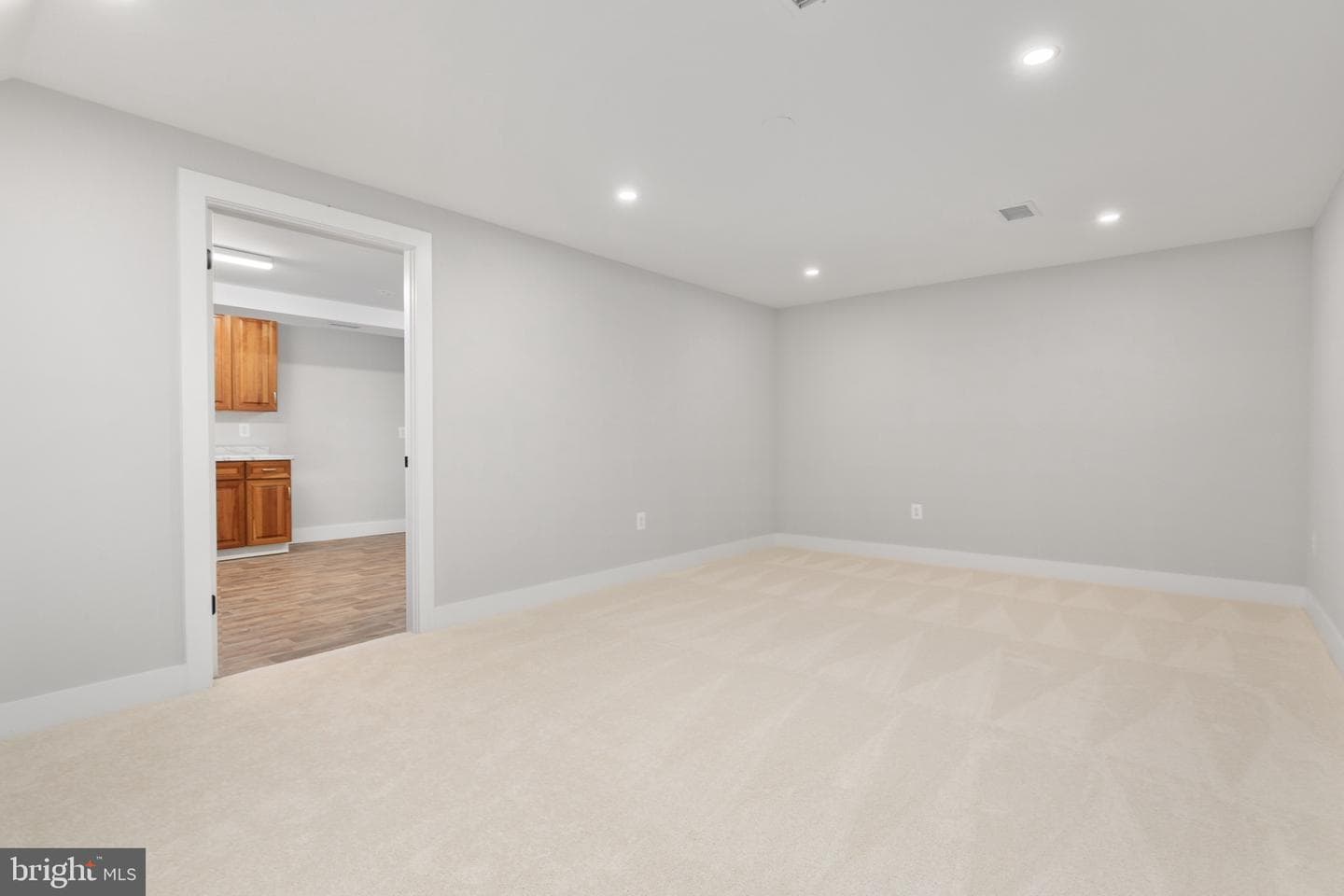 7944 Freehollow Drive photo 28