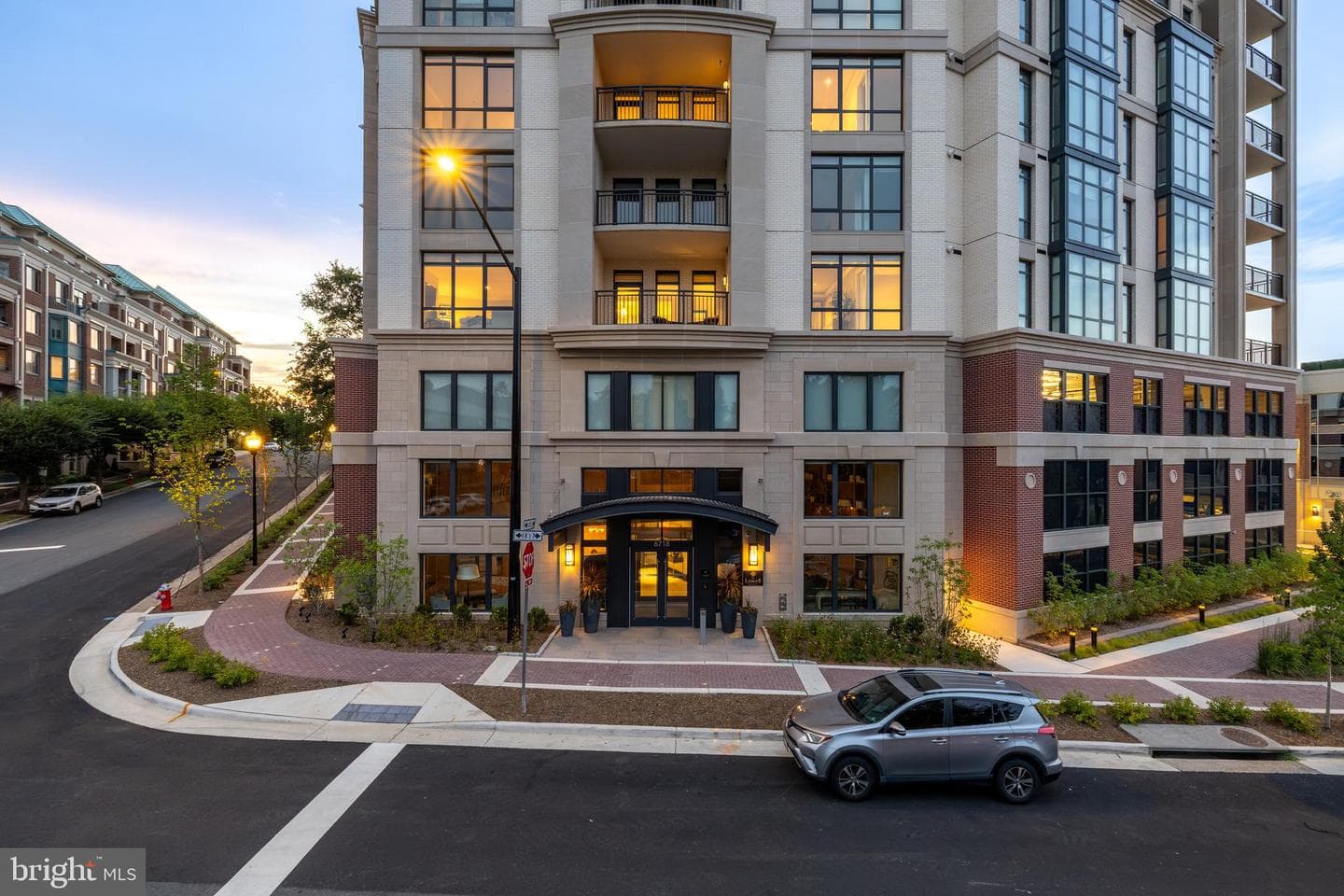 6718 Lowell Avenue #407 photo 63