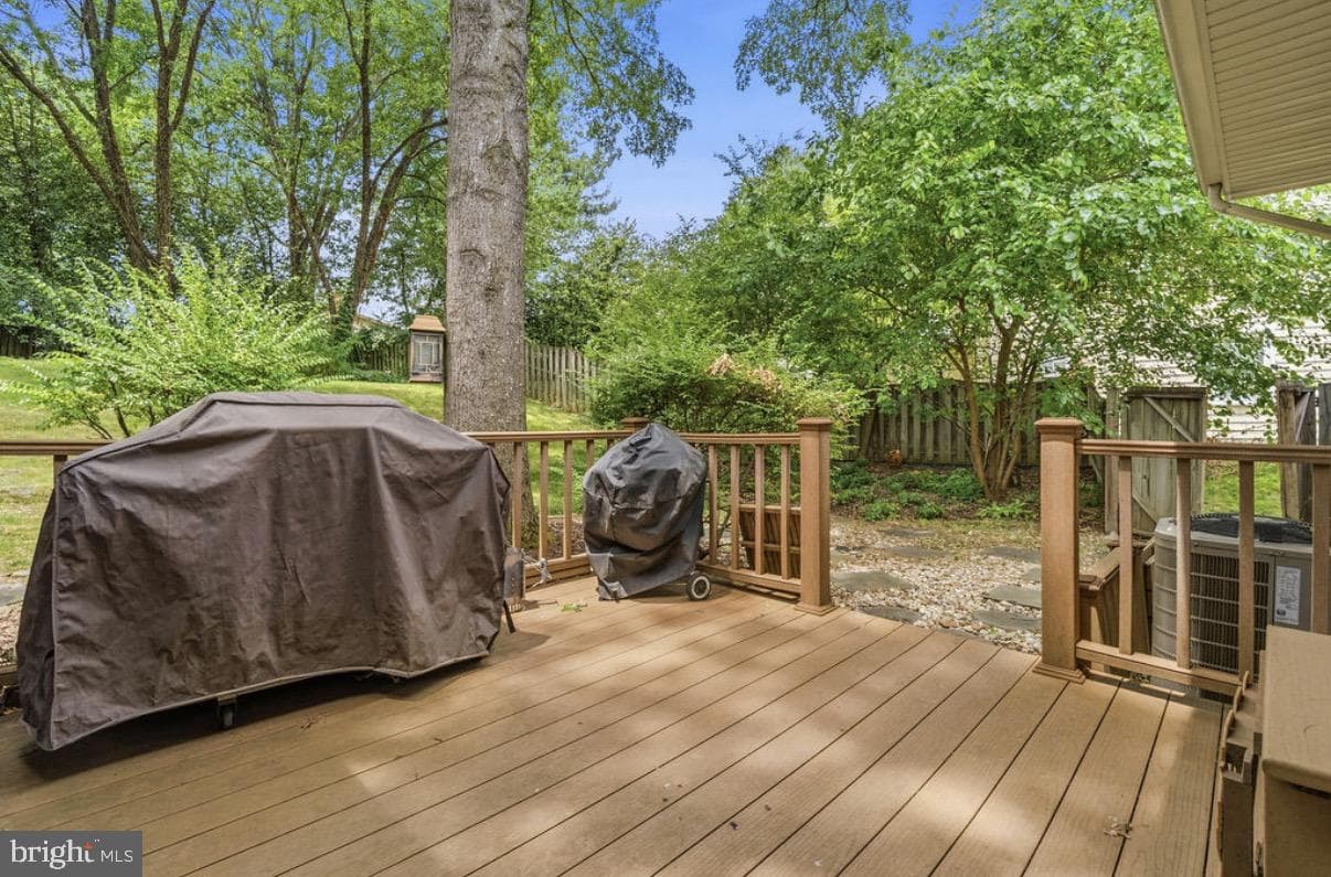 8853 Applecross Lane photo 35