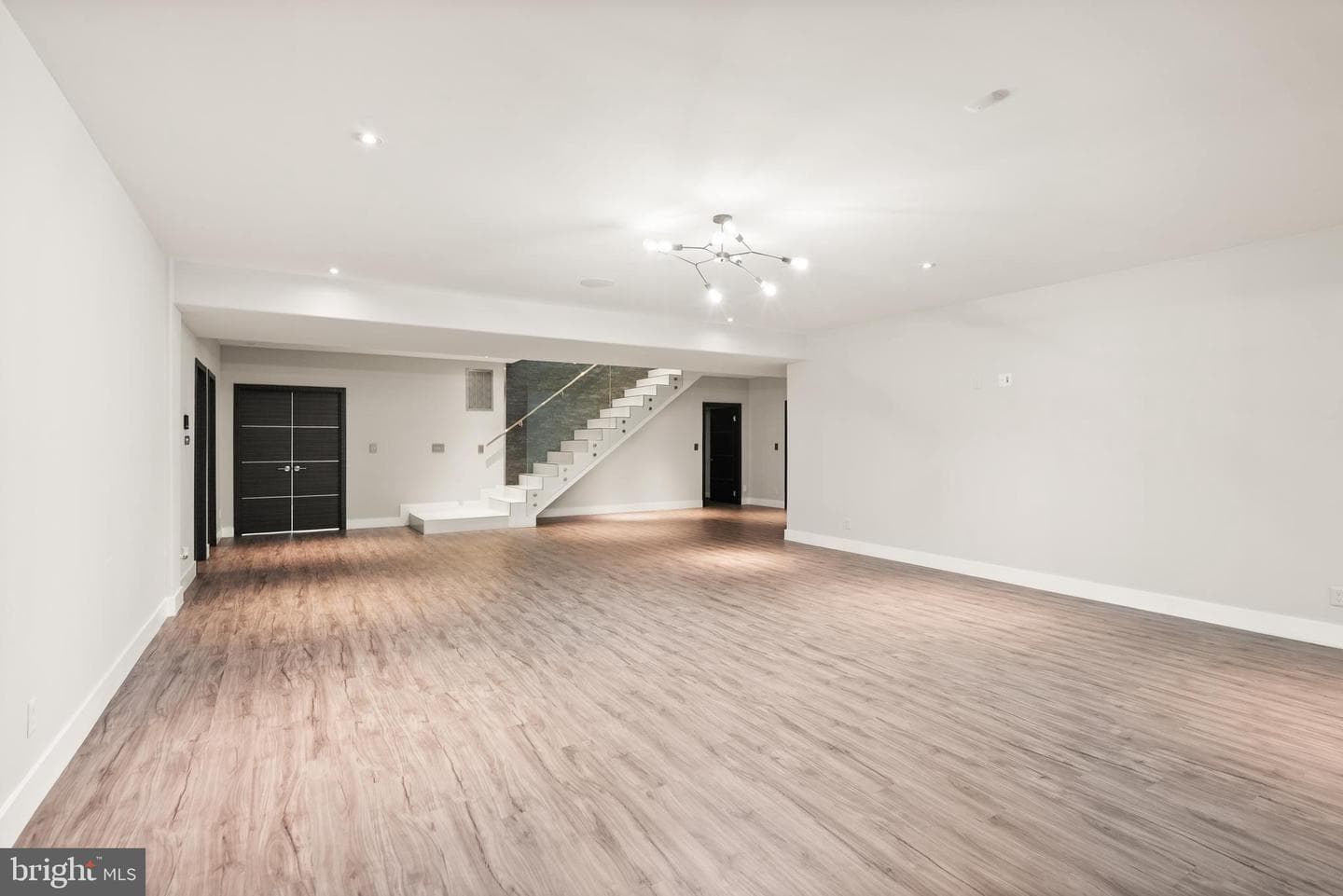 6600 Reserves Hill Court photo 100