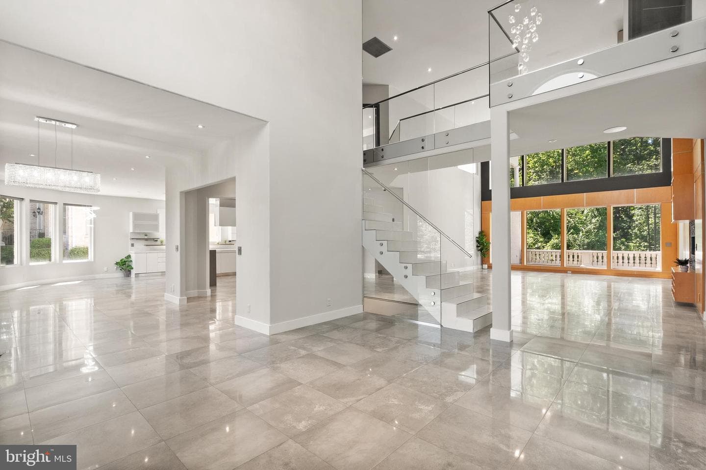 6600 Reserves Hill Court photo 4