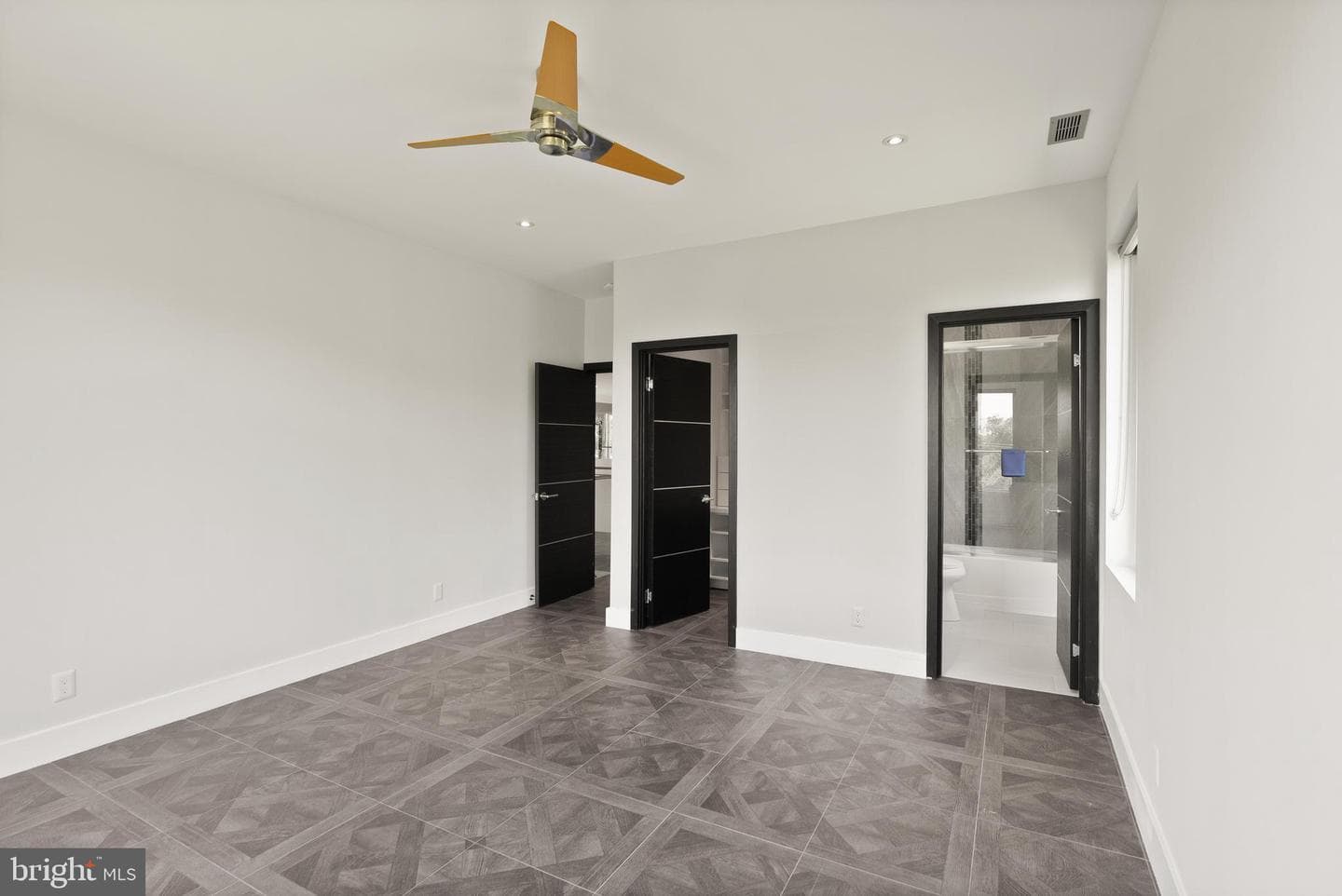 6600 Reserves Hill Court photo 94