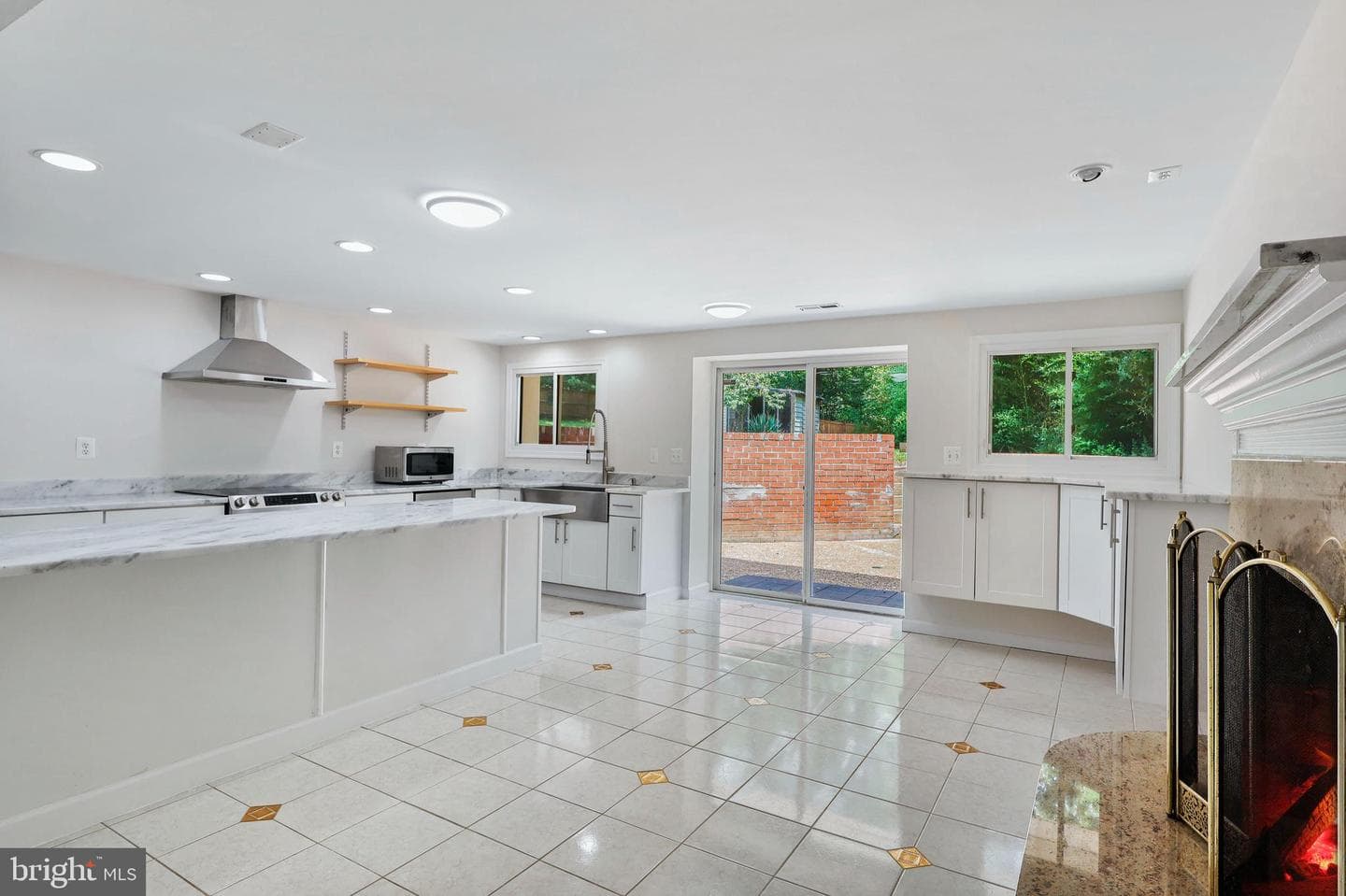 3505 Gallows Road photo 32