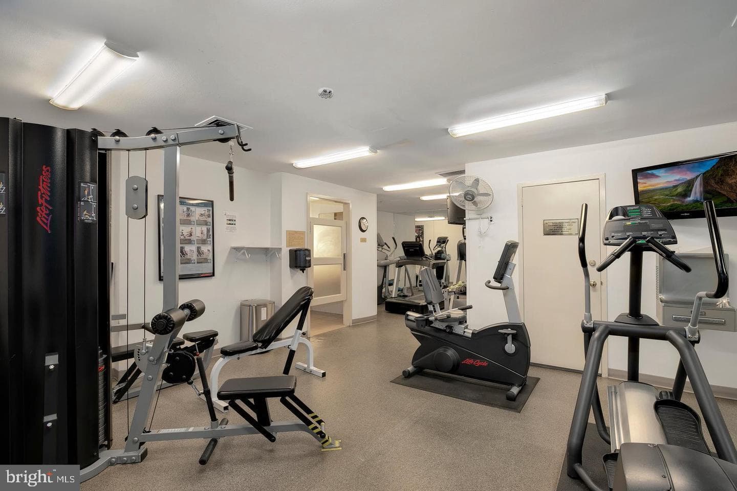 3701 S George Mason Drive #1606n photo 29