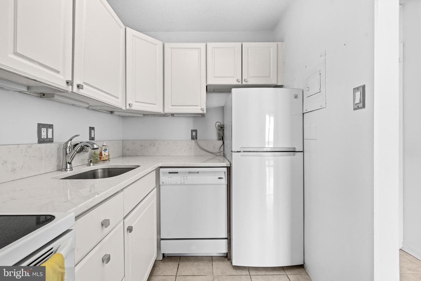2059 Huntington Avenue #801 photo 15