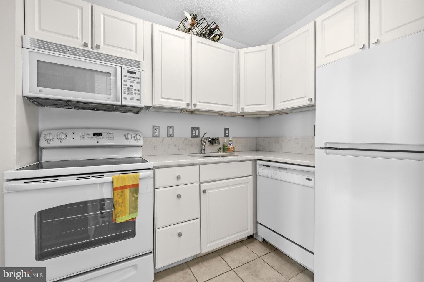 2059 Huntington Avenue #801 photo 16