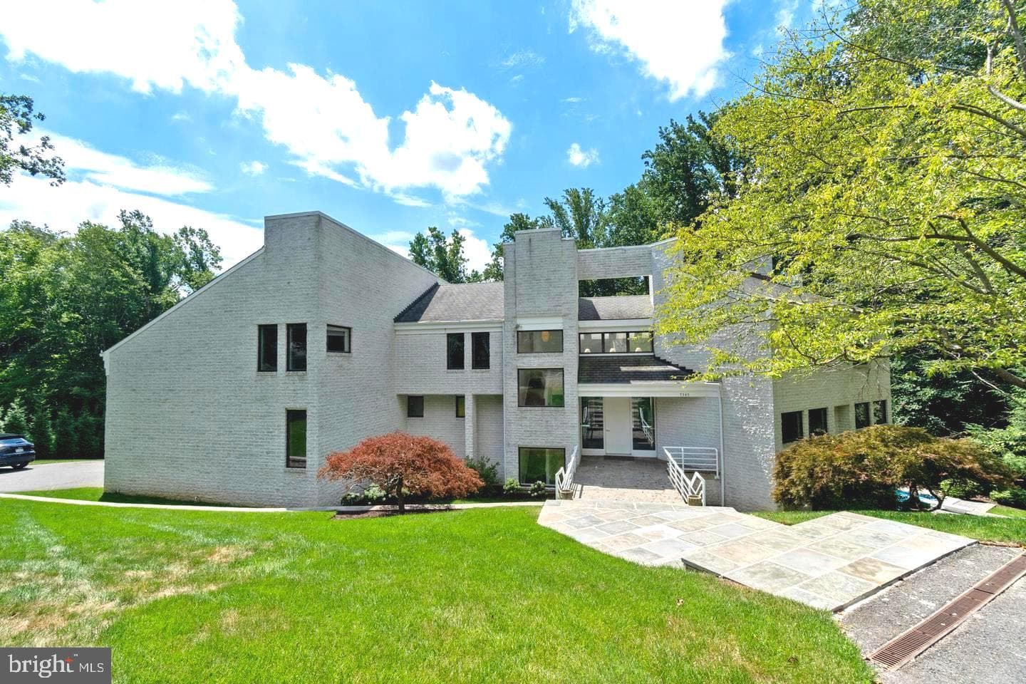 7545 Potomac Fall Road, Mclean