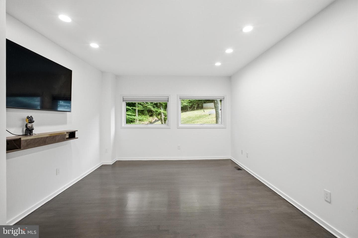 7545 Potomac Fall Road photo 23