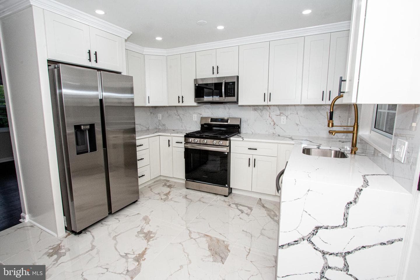 6203 Telegraph Road photo 14
