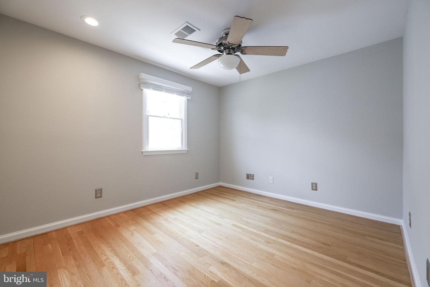 3128 Wayne Road photo 26