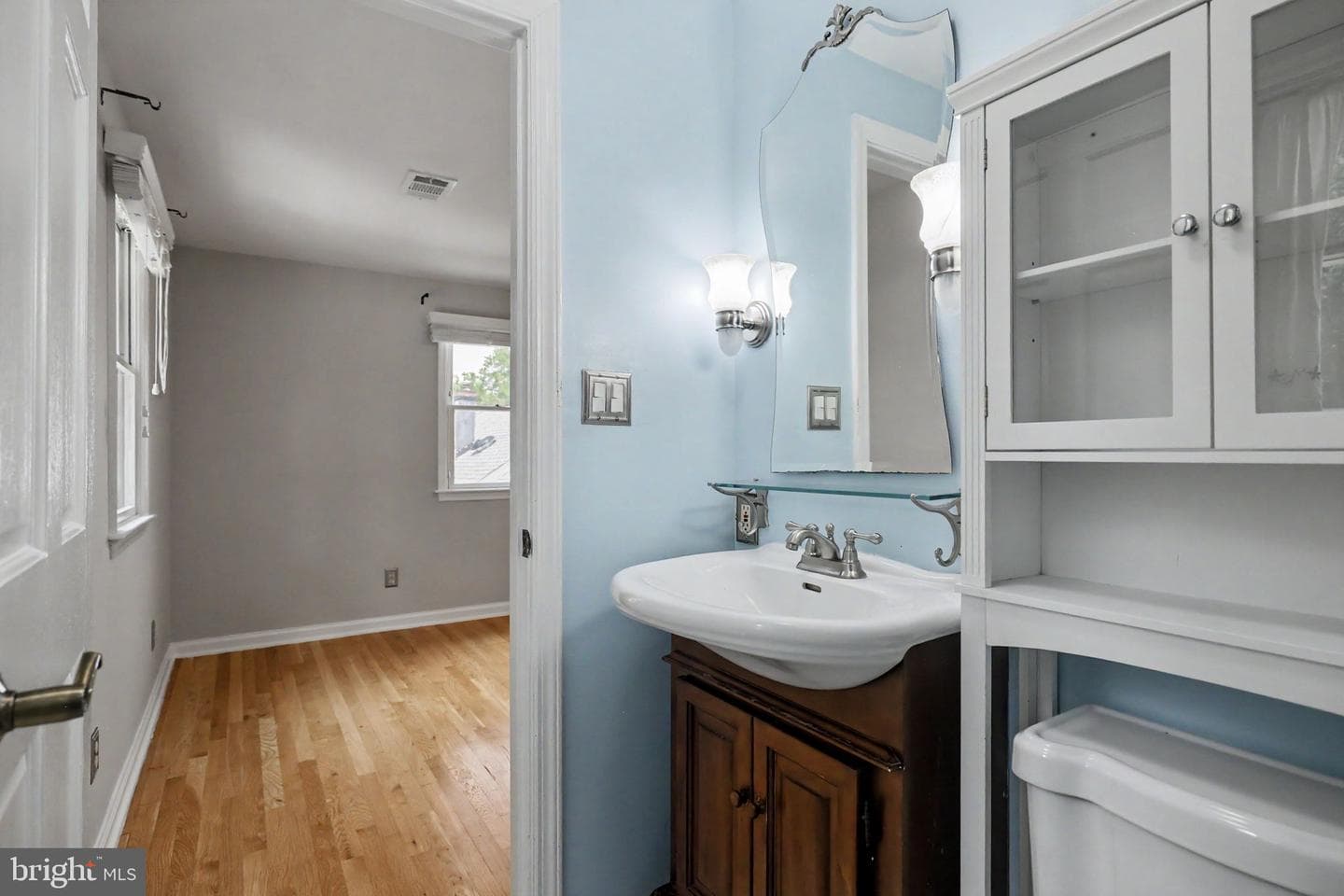 3128 Wayne Road photo 34