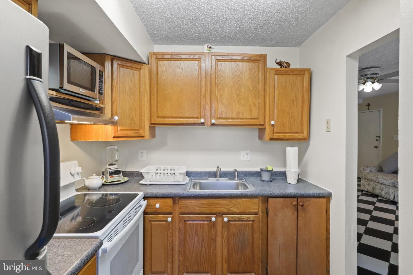 8607 Village Way #d photo 9